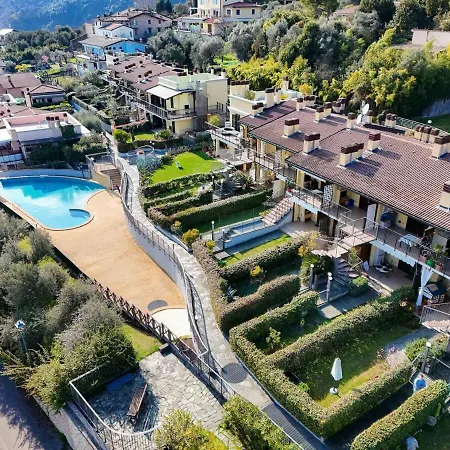 -piscina Con Vista- Casa Sui Colli Di